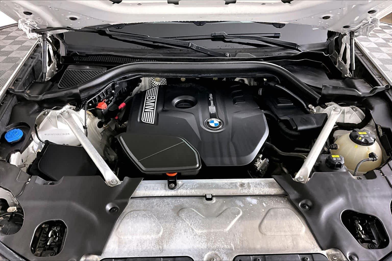 Used 2019 Alpine White BMW sDrive30i image 31