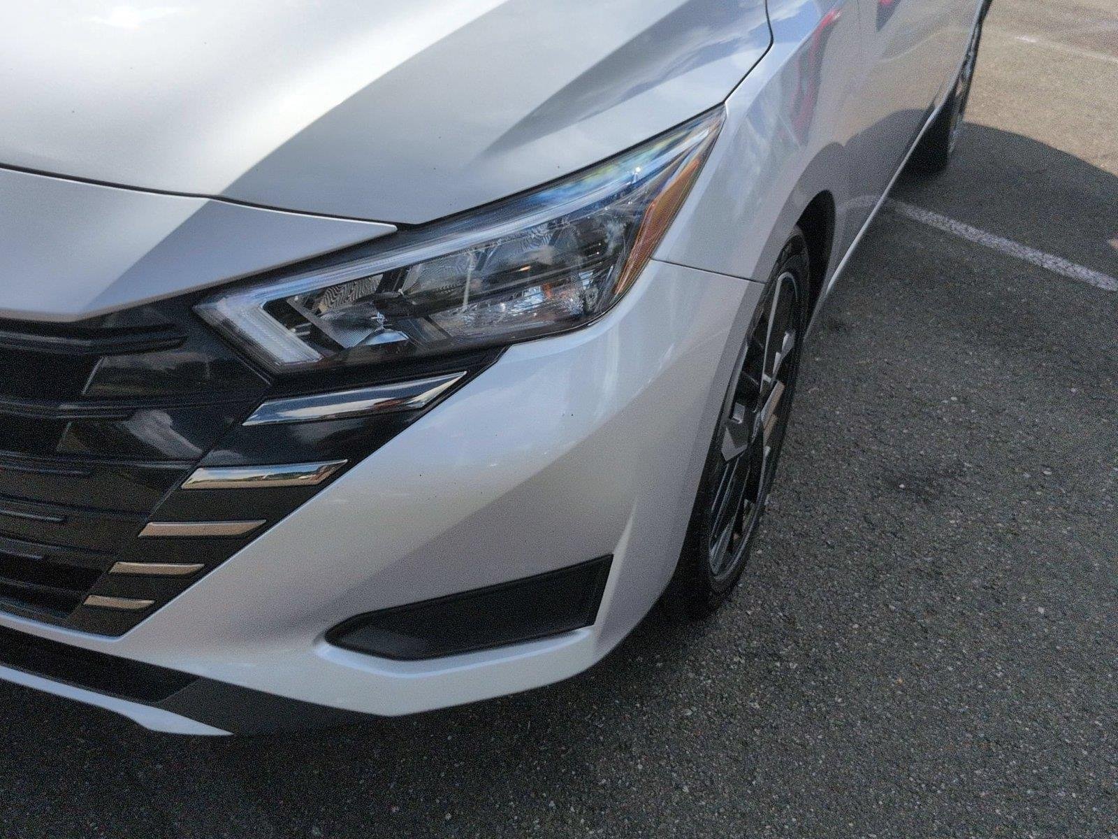 Used 2024 Brilliant Silver Metallic Nissan SR image 9