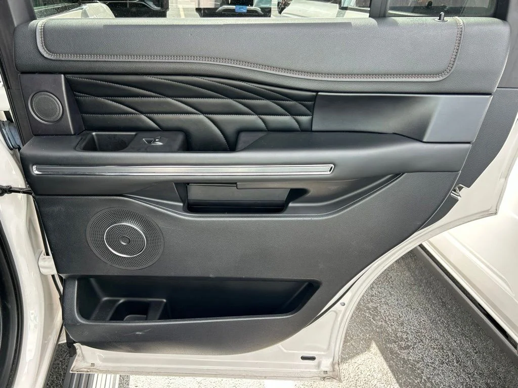 Certified Used 2019 White Platinum Clearcoat Metallic Ford Platinum image 45