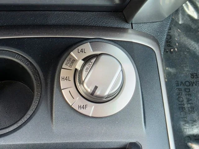 2023 Toyota 4Runner Limited - Photo 25