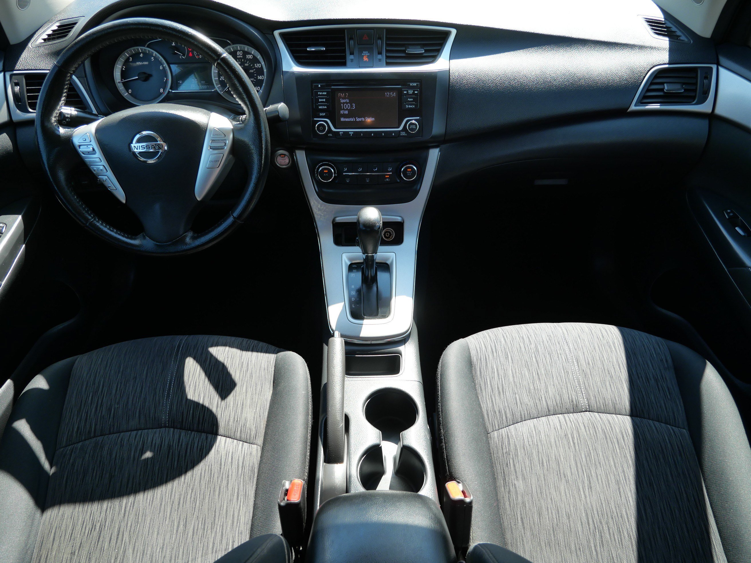 Used 2015 Amethyst Gray Nissan SV image 10