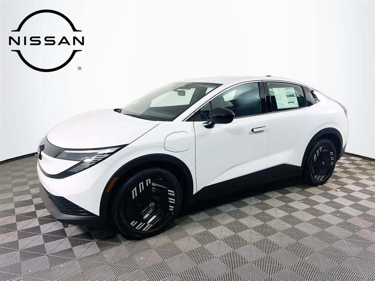 2026 Nissan Leaf S+'s photo