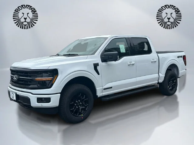 New 2026 Oxford White Ford XLT image 1