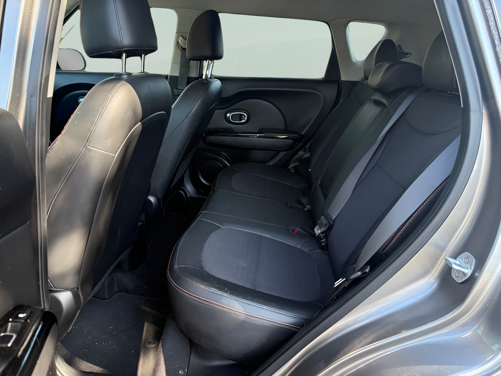 Used 2018 Gray Kia Exclaim image 11
