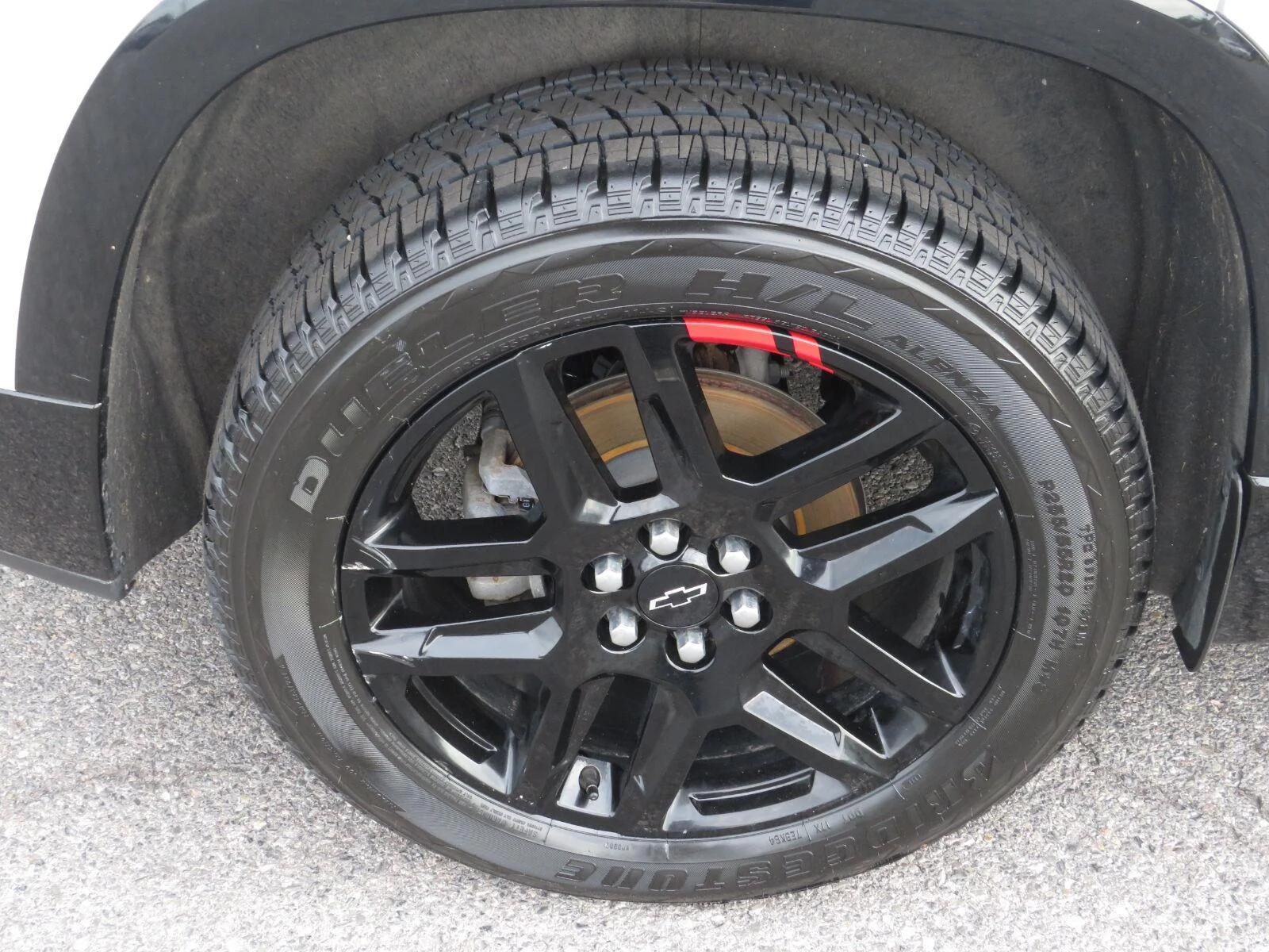 Used 2023 IRIDESCENT PEARL TRICOAT Chevrolet Premier image 17