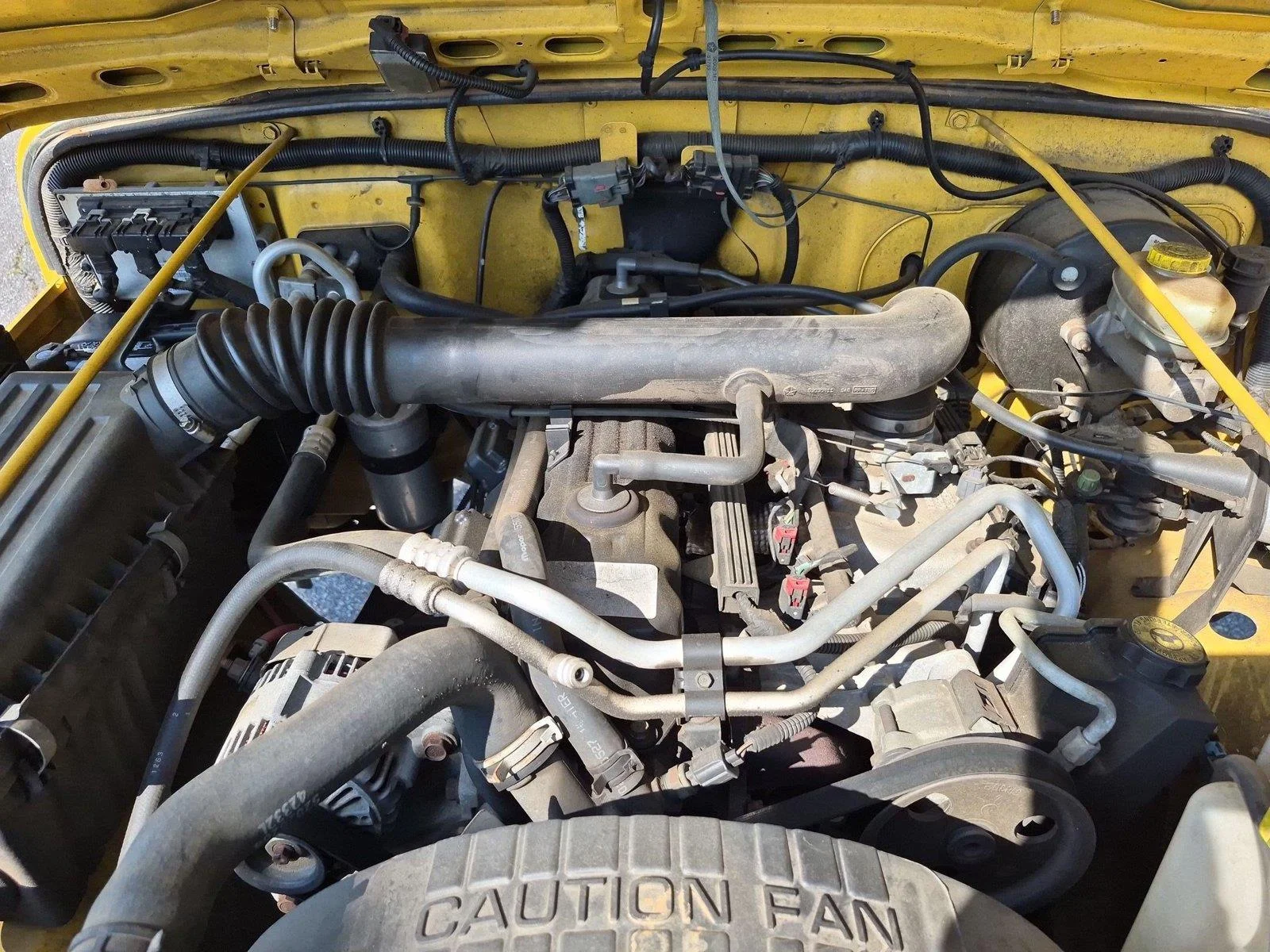 Used 2003  Jeep Sport image 32
