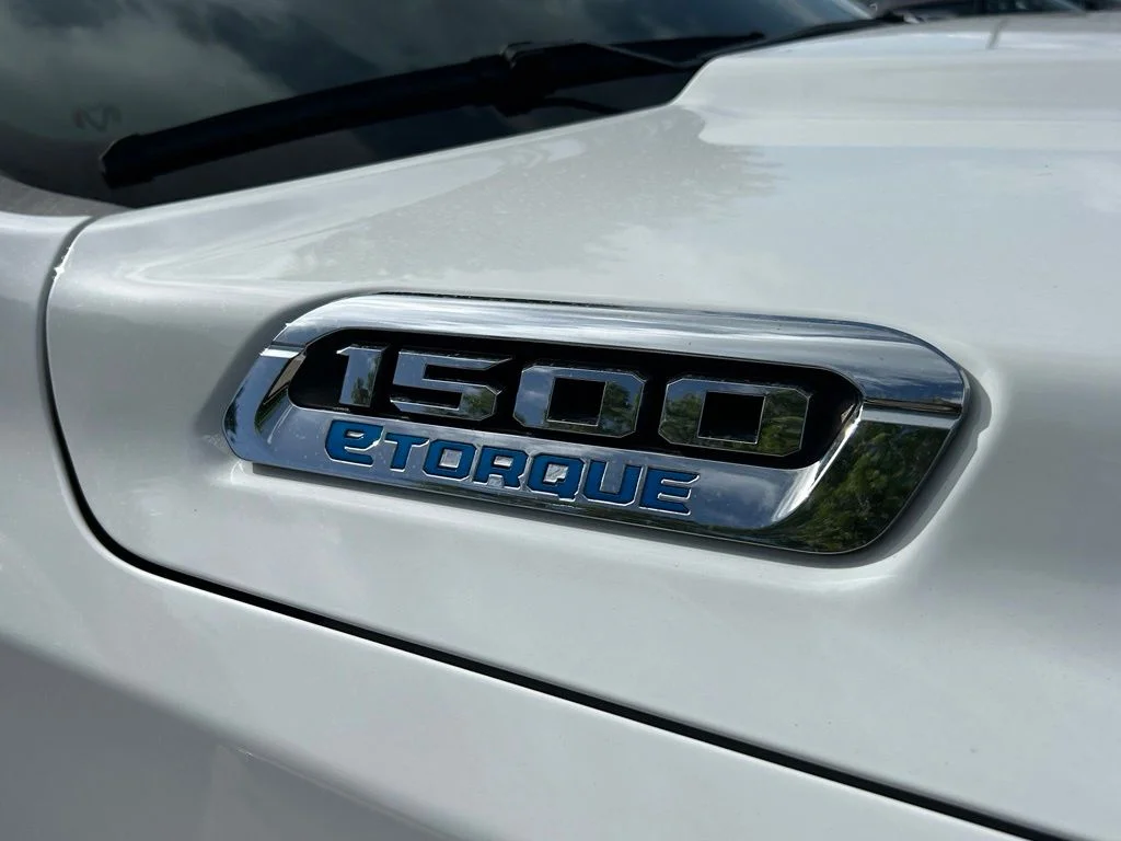 Used 2023 White Ram Big Horn/Lone Star image 4
