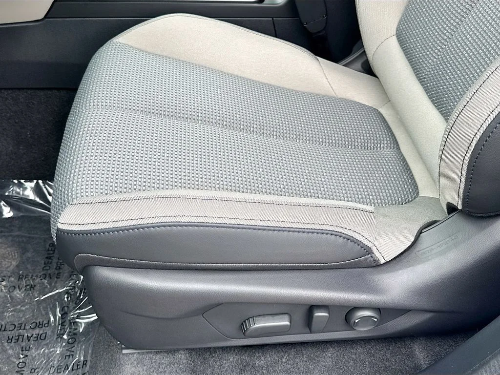 New 2026 White Subaru Premium image 23