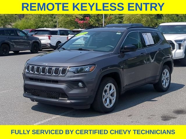 Used 2024 Gray Jeep Latitude image 12
