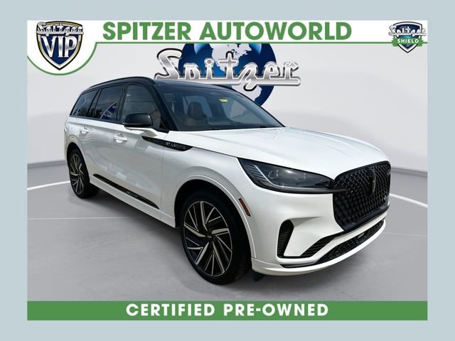Used 2025 White Lincoln Black Label image 1