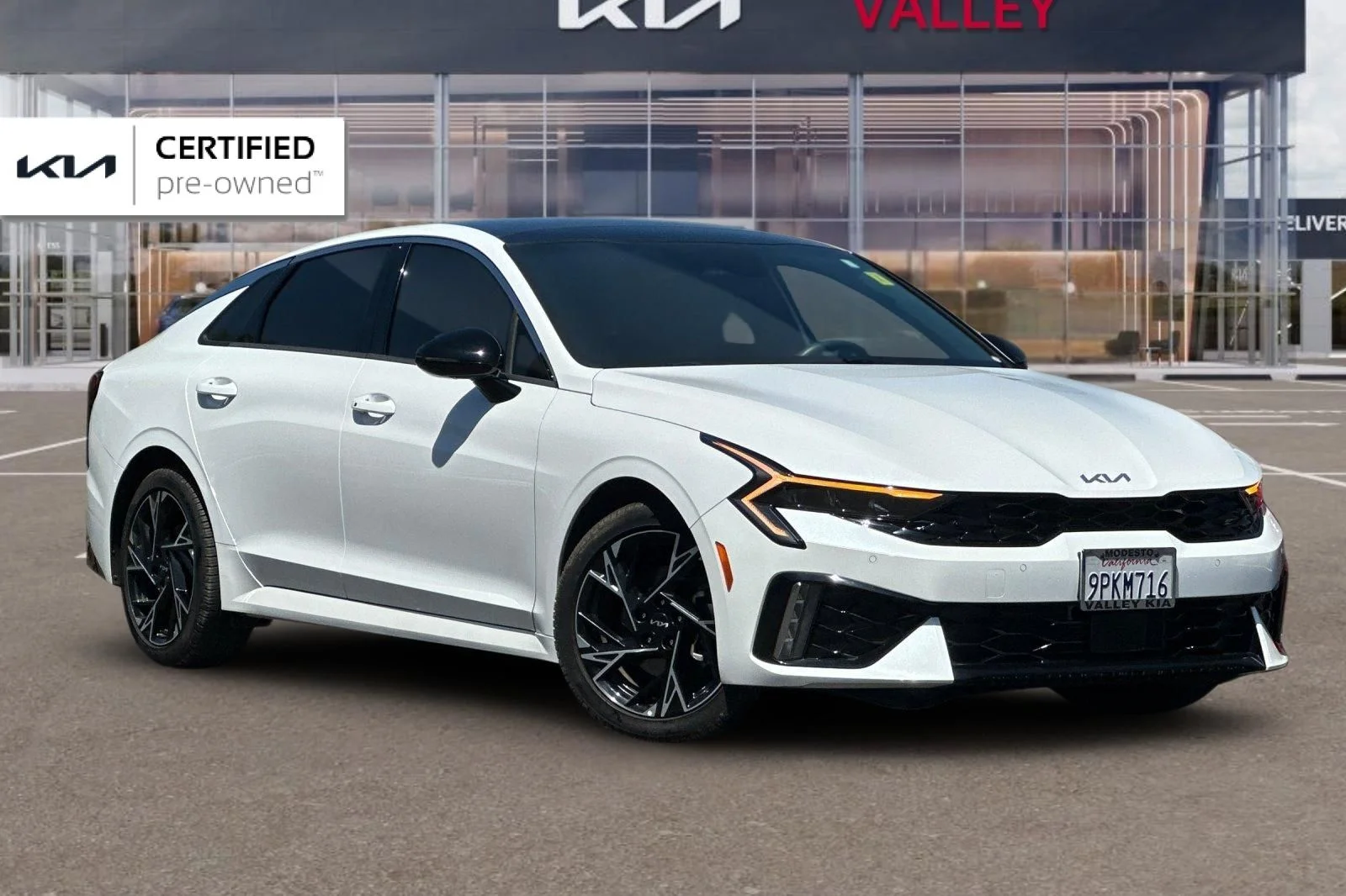 2025 Kia Optima GT-Line FWD's photo
