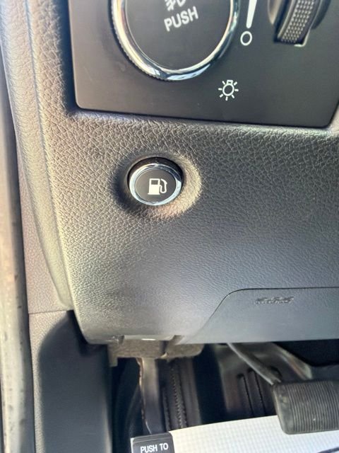 Used 2021 White Jeep Trailhawk image 25