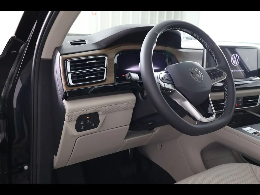 New 2026 Black Volkswagen 2.0T SE image 12