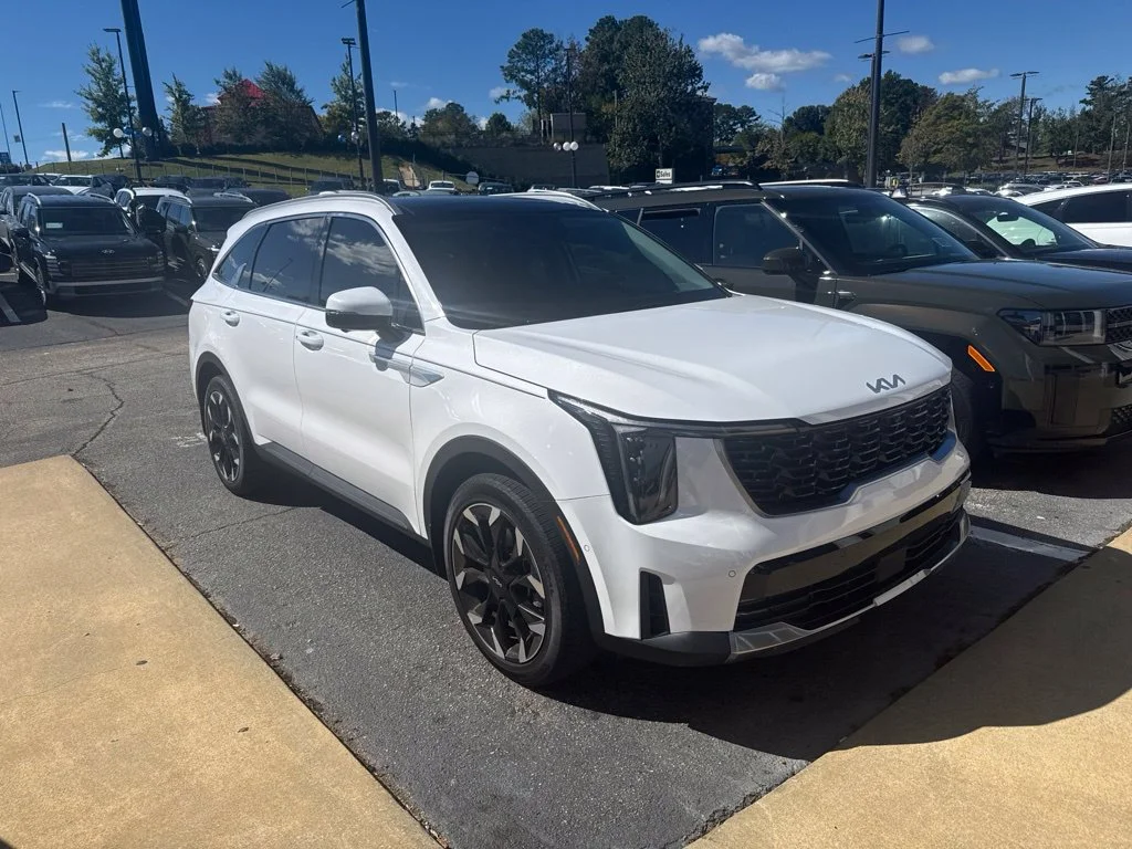 Used 2026 White Kia SX image 2