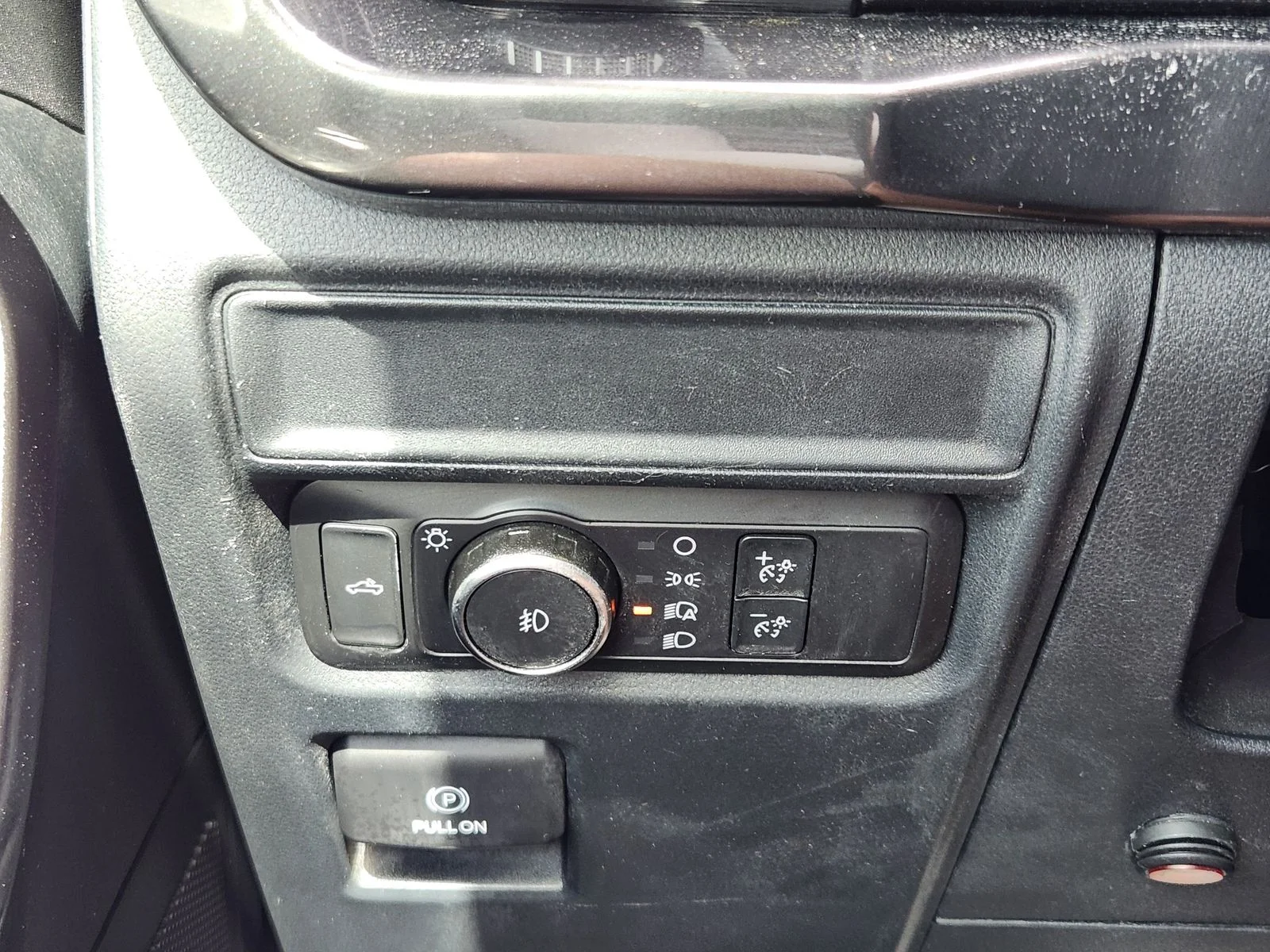 Used 2021 Blue Ford XL image 21