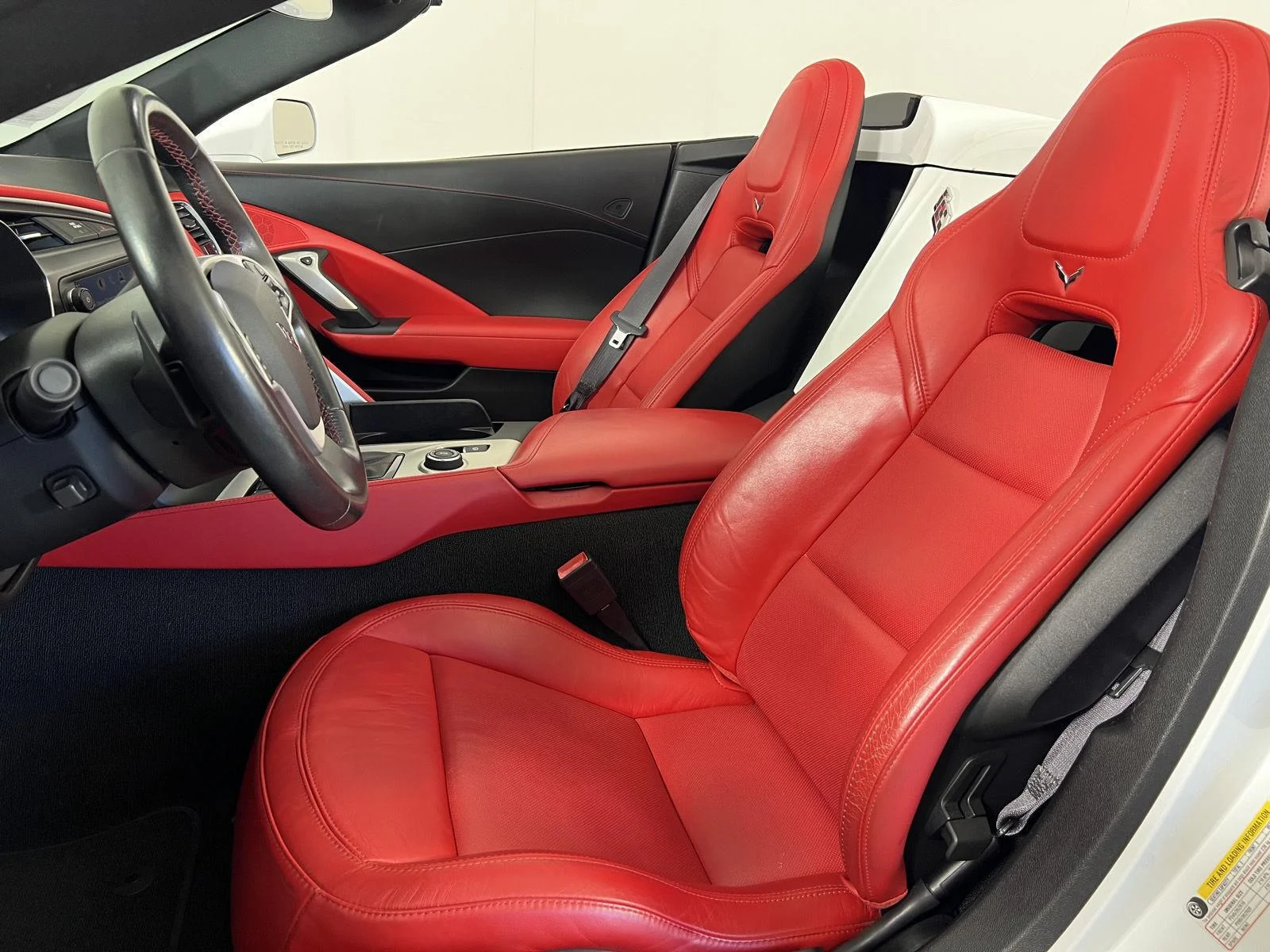 Used 2014 ARCTIC WHITE Chevrolet Z51 3LT image 4