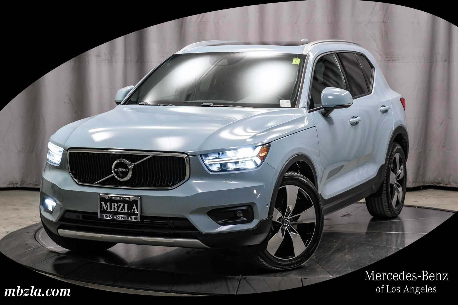 2019 Volvo XC40 T5 Momentum AWD's photo