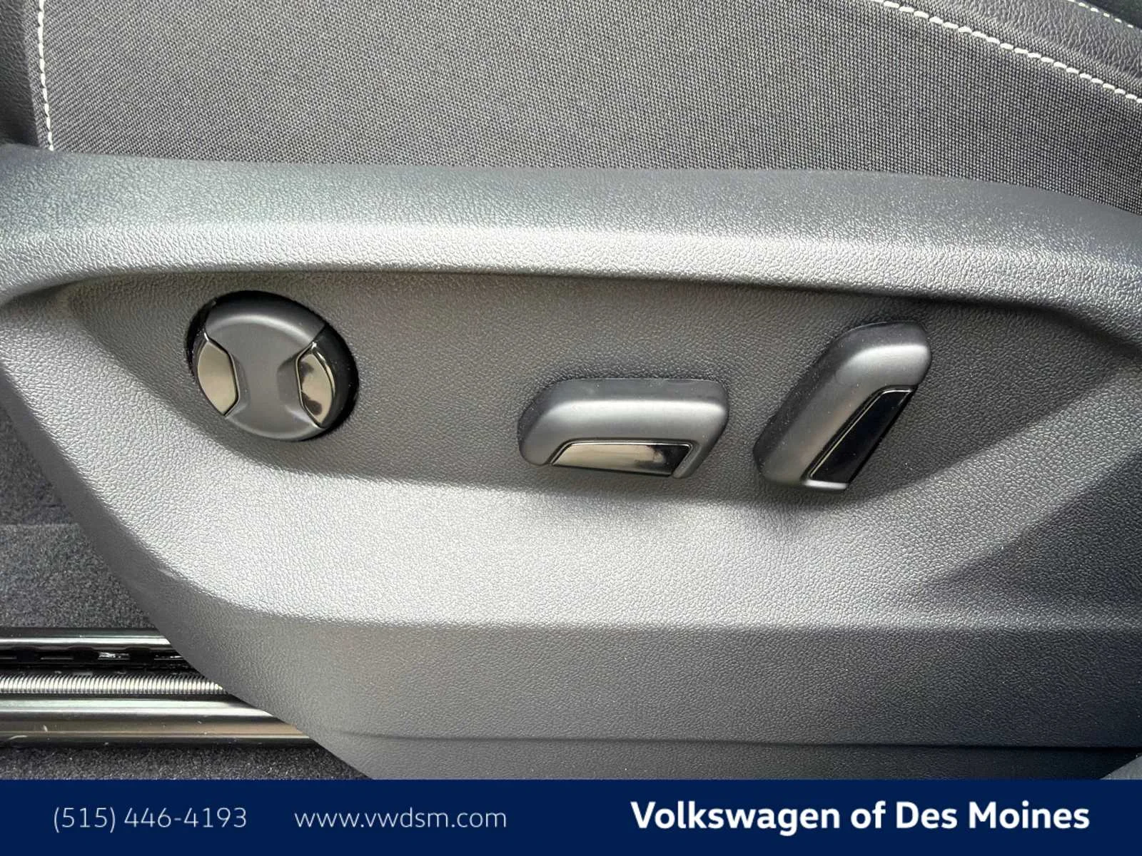 New 2026 Opal White Pearl Volkswagen 2.0T SE w/Technology image 25