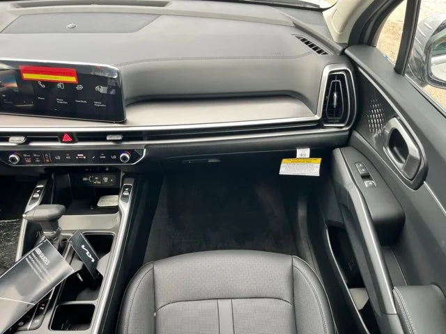 New 2026 White Kia S image 9
