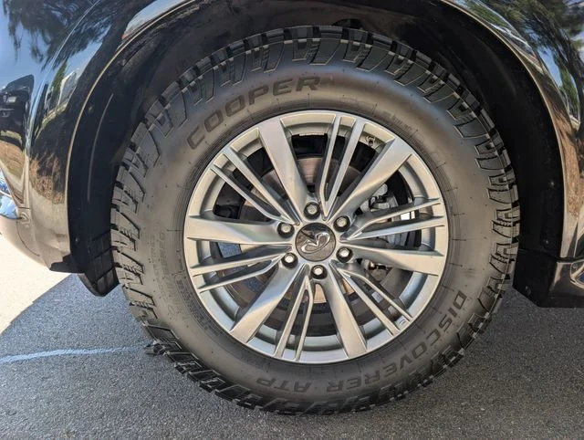 Used 2019 Black Obsidian INFINITI LUXE image 7