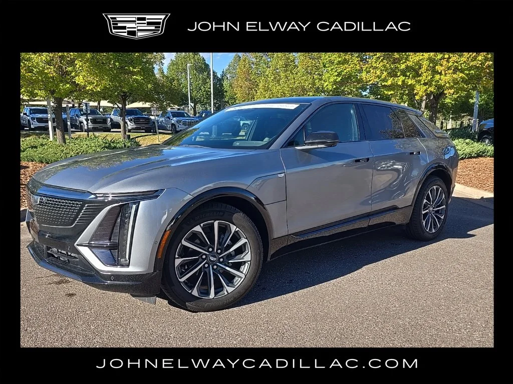 2024 Cadillac LYRIQ Sport 2