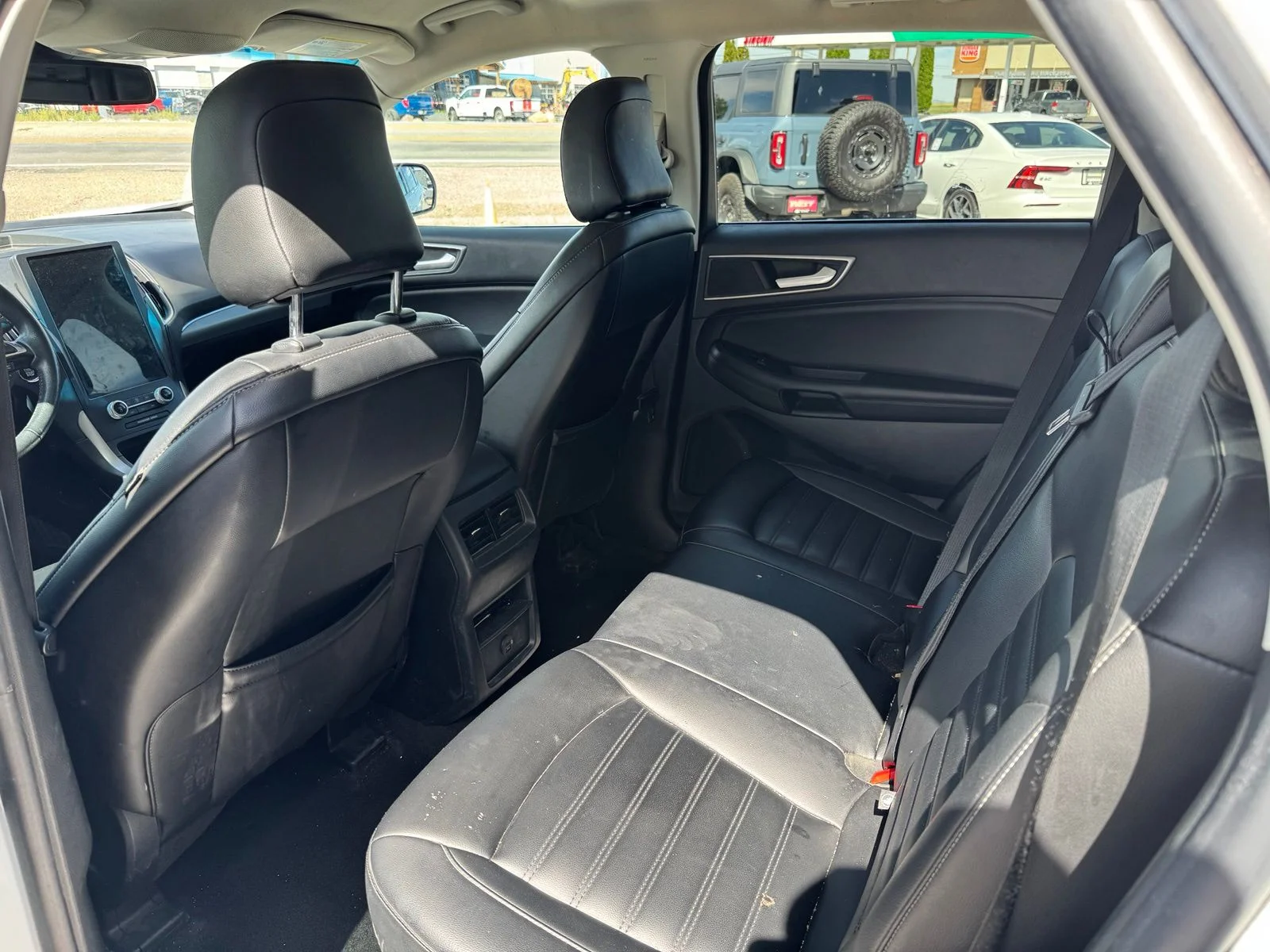 Used 2022 White Ford SEL image 8