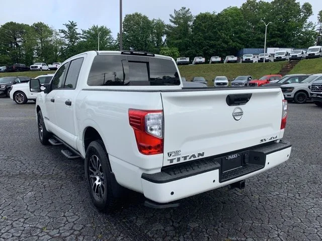 Used 2024 Glacier White Nissan SV image 6