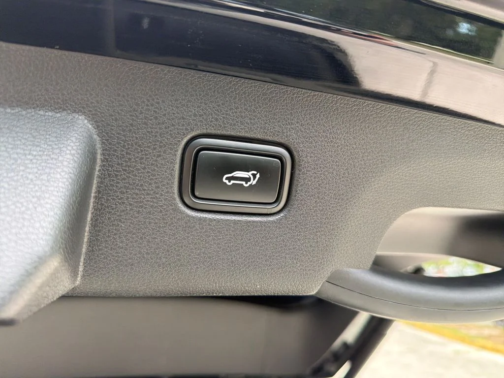 2023 Kia Sportage SX - Photo 34