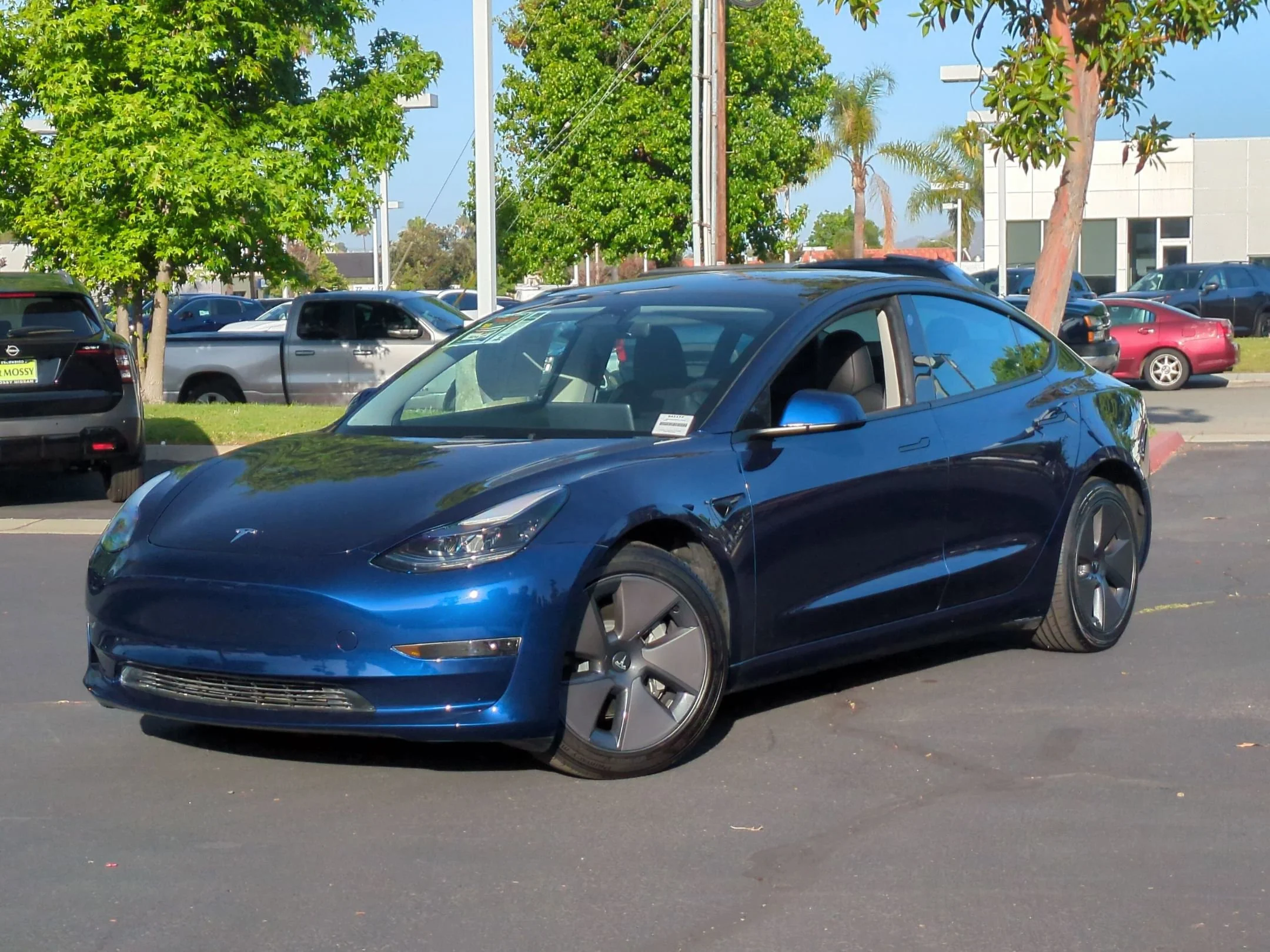 Used 2023 Blue Tesla Base image 1