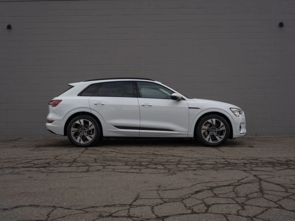 Used 2022 White Audi Premium image 8