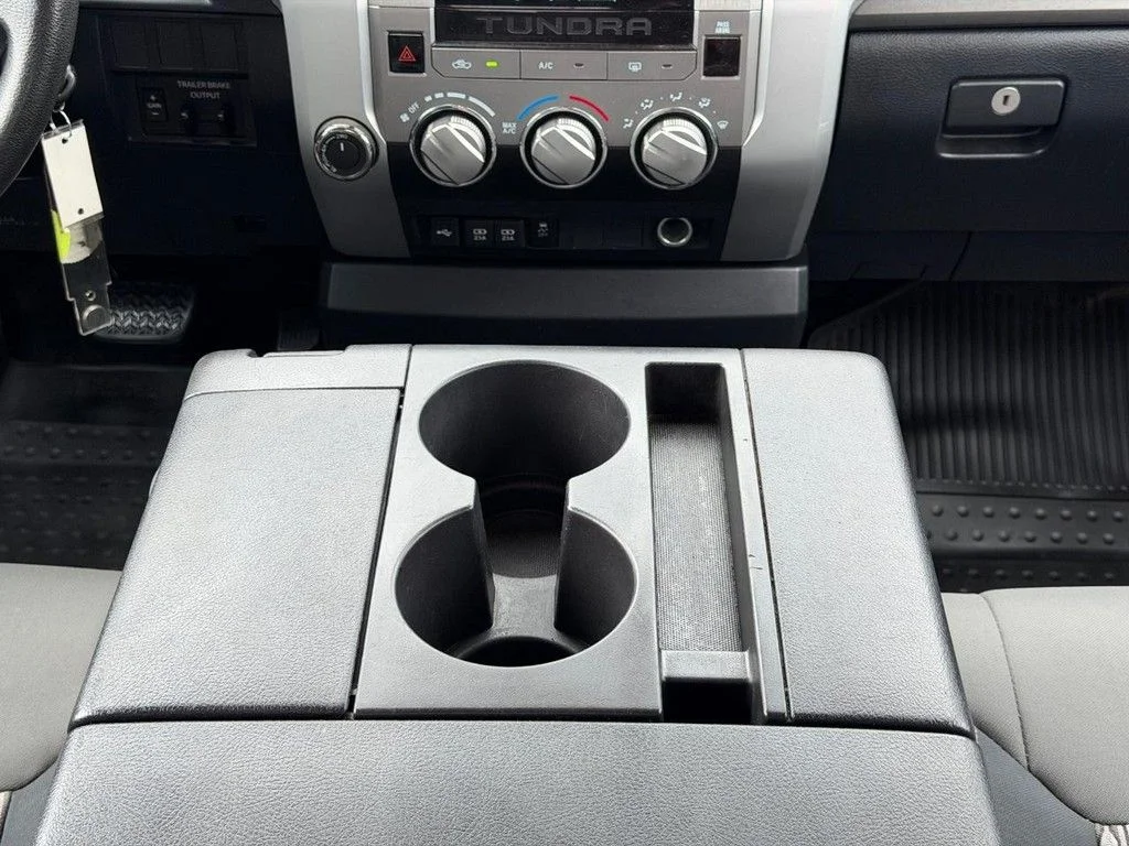 2020 Toyota Tundra SR5 - Photo 15