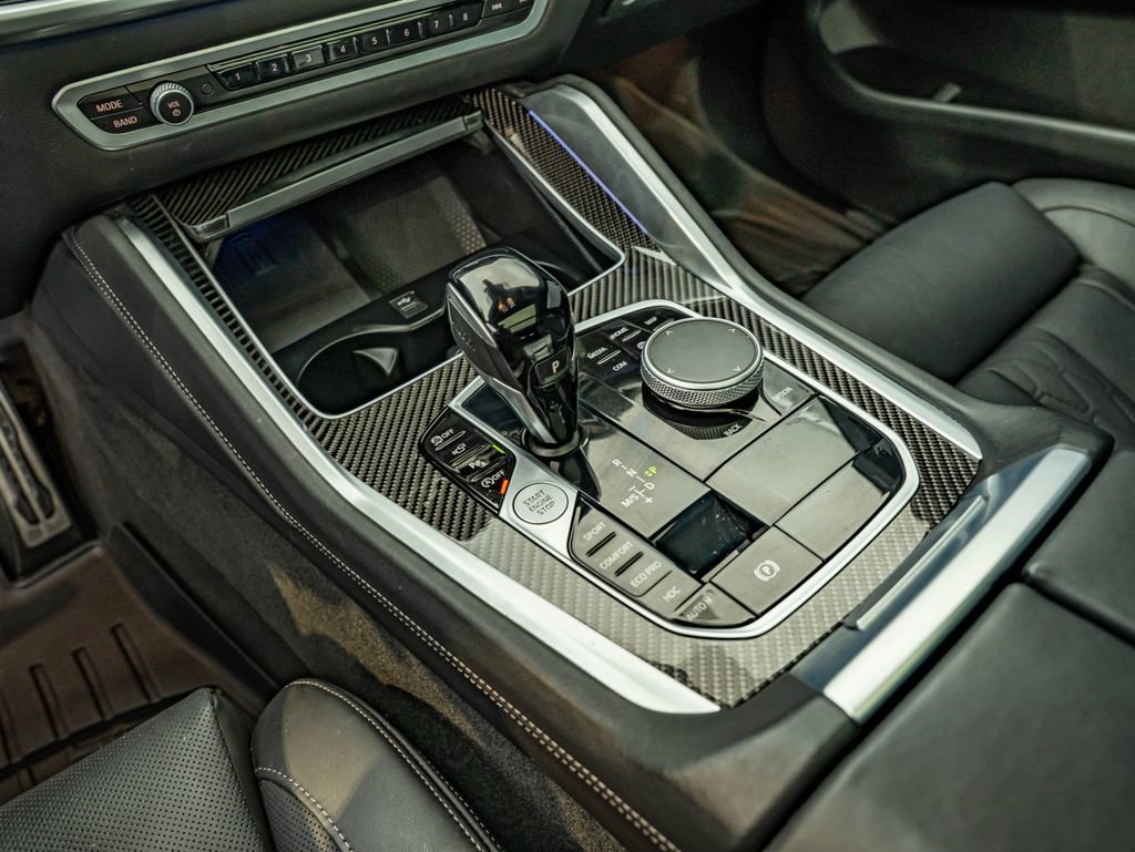 Used 2023 Frozen Brilliant White Metallic BMW M50i image 27