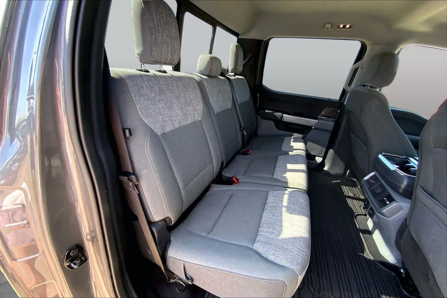 Used 2023 Carbonized Gray Metallic Ford XLT image 19