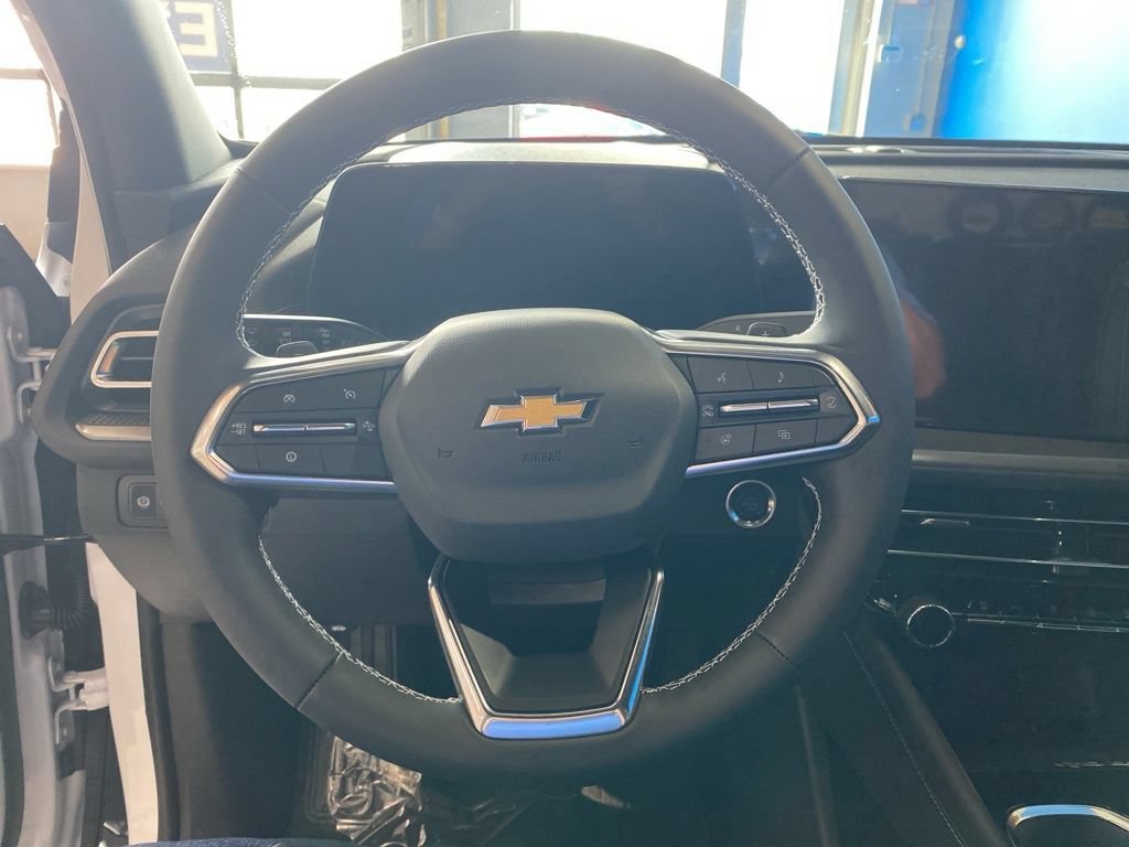 2027 Chevrolet Traverse LT - Photo 6