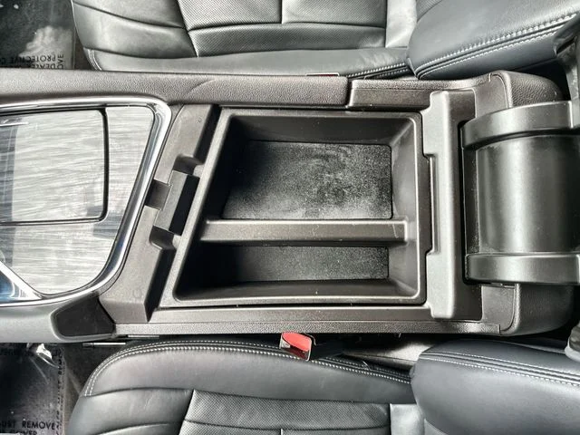 Used 2021 Summit White Buick Essence image 18