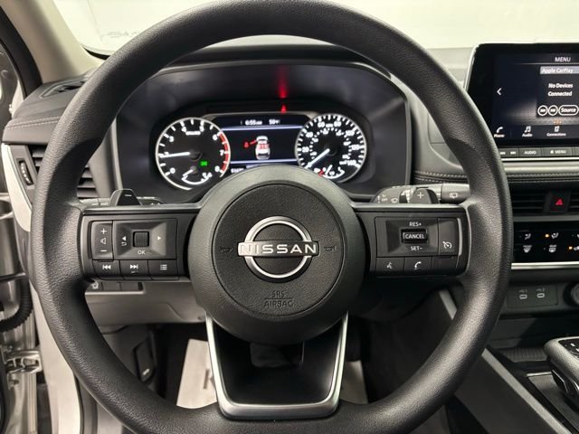 Used 2024 Silver Nissan S image 18