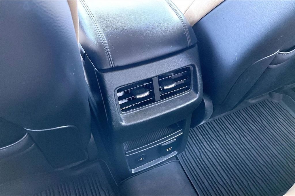 Used 2024 Silver Metallic Ford SEL image 23