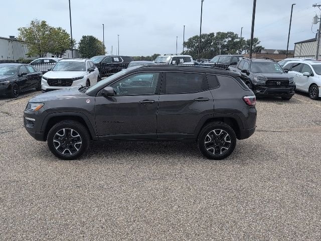 Used 2019 Gray Jeep Trailhawk image 2