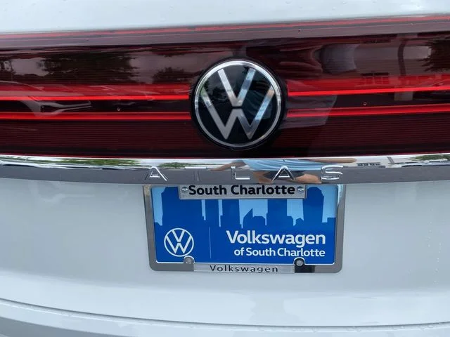 2025 Volkswagen Atlas Cross Sport SE w/Tech - Photo 8