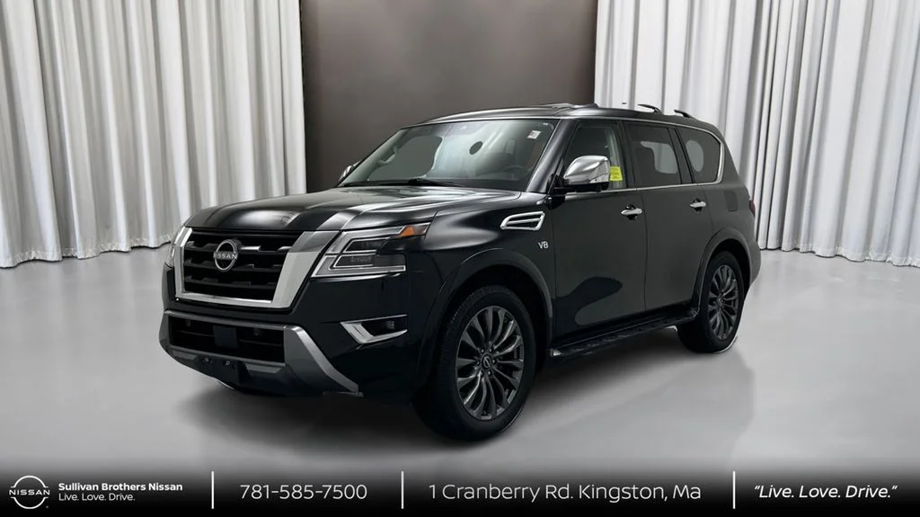 Used 2022 Black Nissan Platinum image 1
