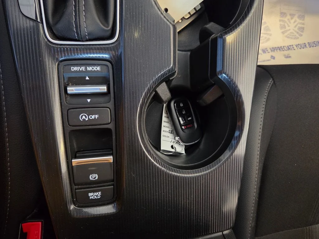 2025 Honda Civic Hatchback Sport - Photo 40