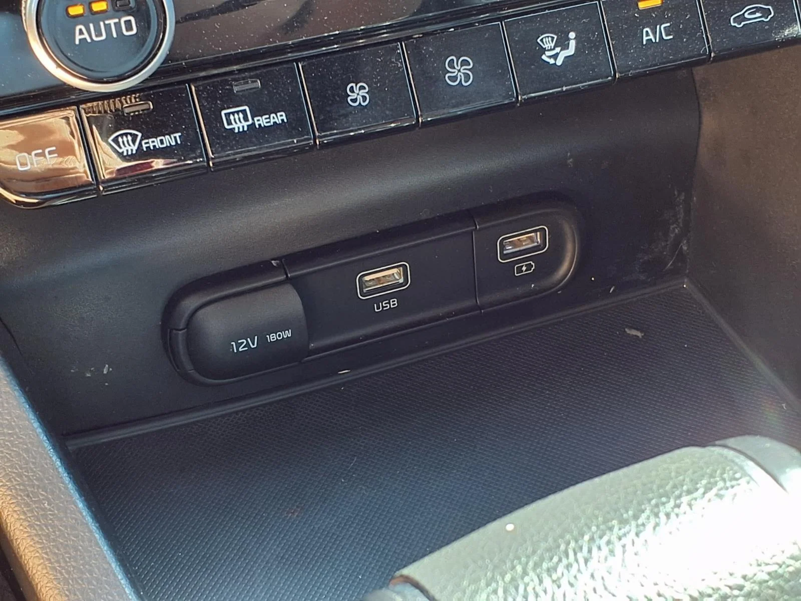 Used 2023 Gravity Gray Kia EX image 7