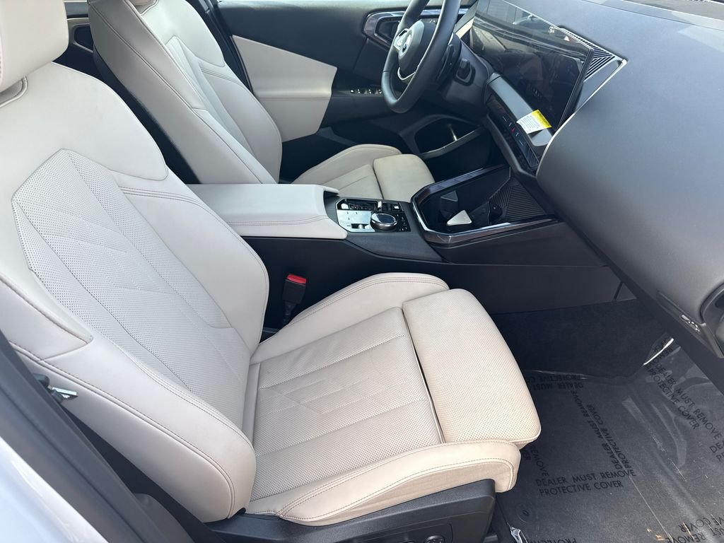 Used 2025 White BMW 30 xDrive image 13