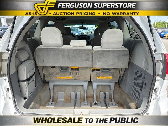 Used 2012 White Toyota LE image 23