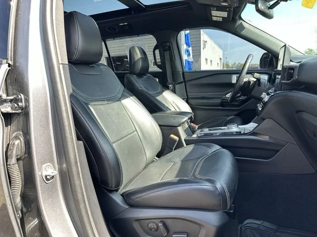 Used 2021 Gray Ford ST image 29