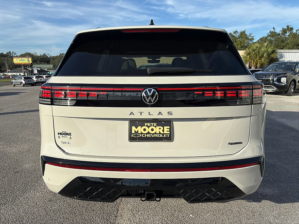 New 2027 Sandstone Volkswagen SEL Premium R-Line 4MOTION image 26