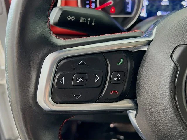 Used 2018 White Jeep Unlimited Rubicon image 13