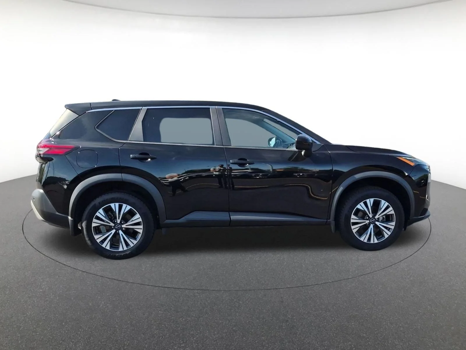 Used 2023 Super Black Nissan SV image 4