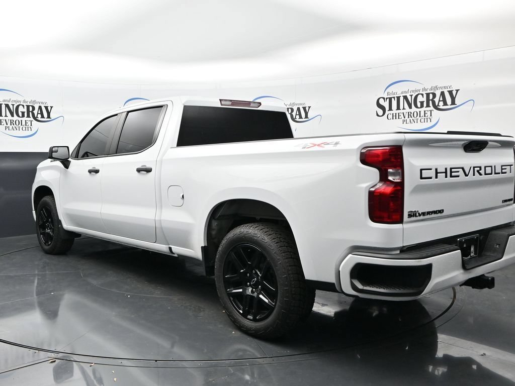 Used 2022 Summit White Chevrolet Custom image 5