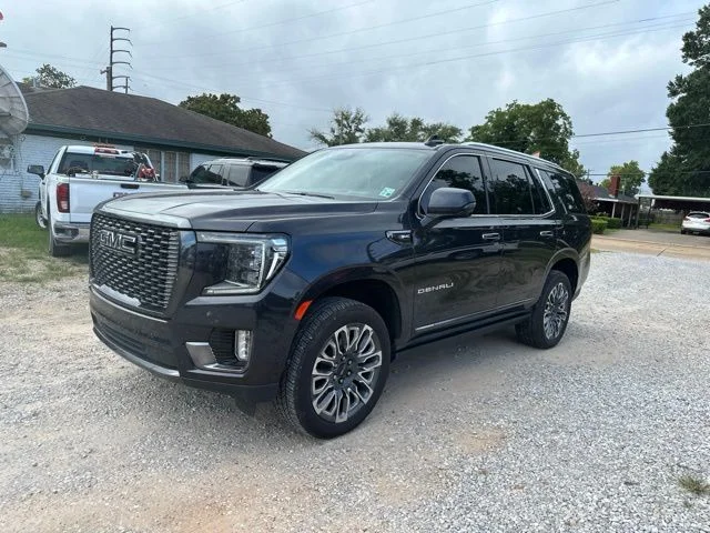 Used 2023 Silver GMC Denali Ultimate image 5